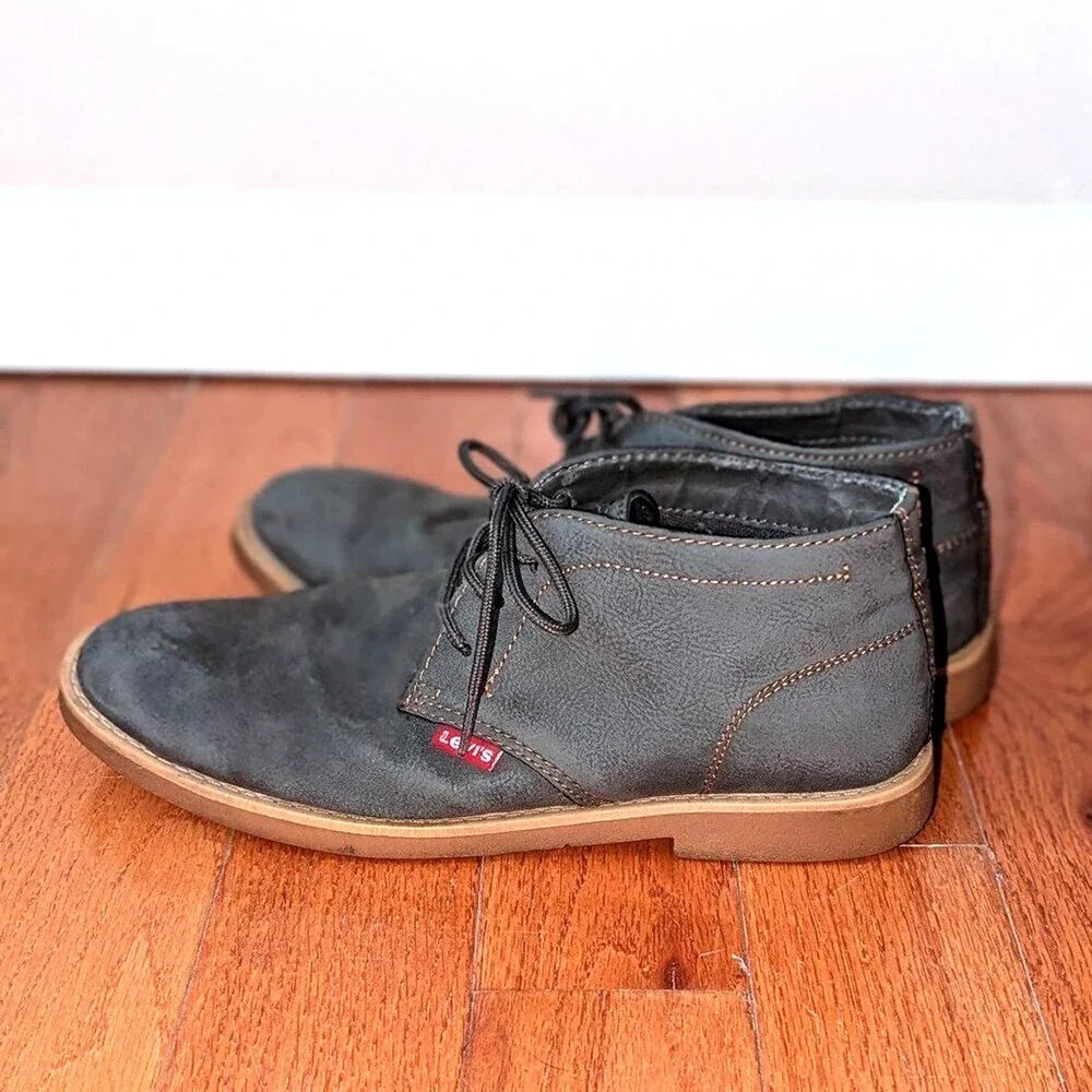 Casual Streetwear Levi's Gray Chukka Boots Men's‎ 9 Lace Up Shoes